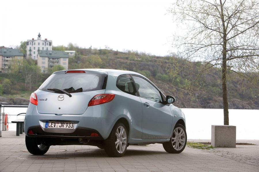  Mazda2 3-Door 2007 года  (фото 53 из 96)
